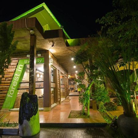 Lawaka Hotel Ampana Εξωτερικό φωτογραφία