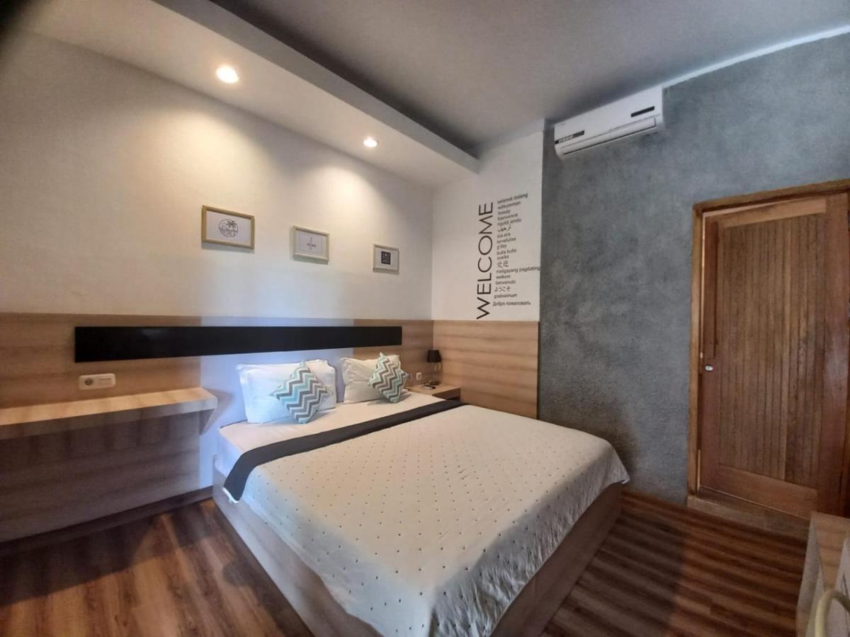 Lawaka Hotel Ampana Εξωτερικό φωτογραφία