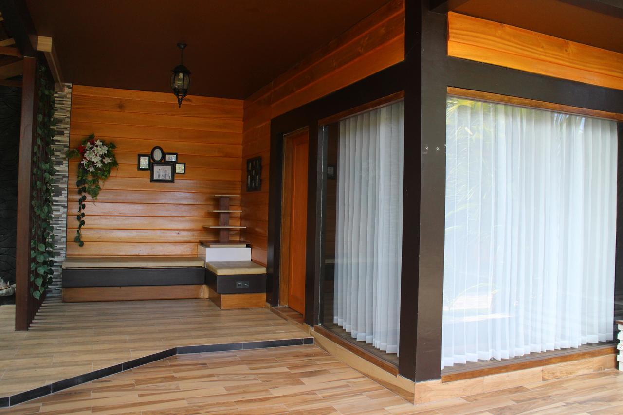 Lawaka Hotel Ampana Εξωτερικό φωτογραφία