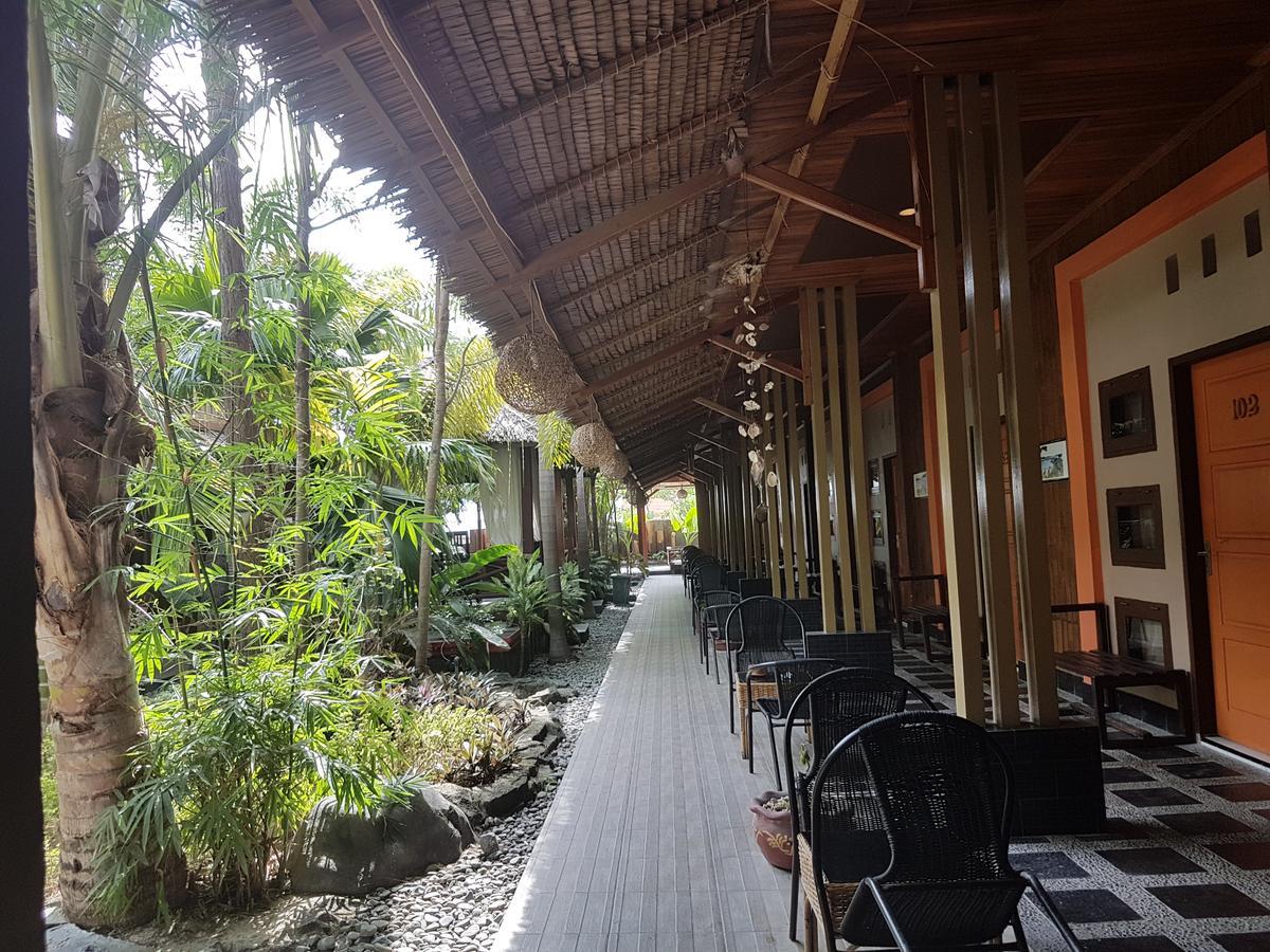 Lawaka Hotel Ampana Εξωτερικό φωτογραφία