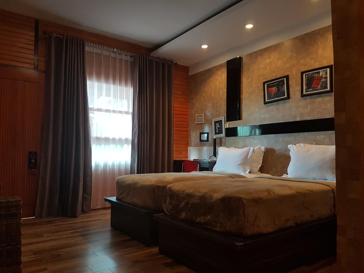 Lawaka Hotel Ampana Εξωτερικό φωτογραφία